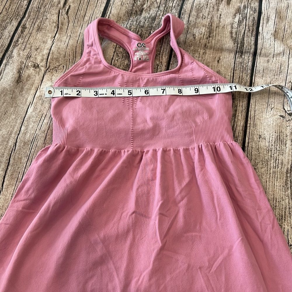 2 Workout tops size small: Gap Breathe & Athletic Essentials - Picture 10 of 10
